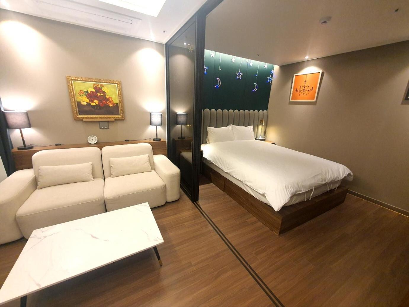 Raviens라비앙즈 Hotel Пусан Екстериор снимка
